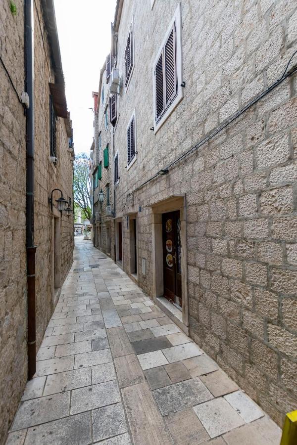 Apartment Ivanka Omiš Exteriör bild