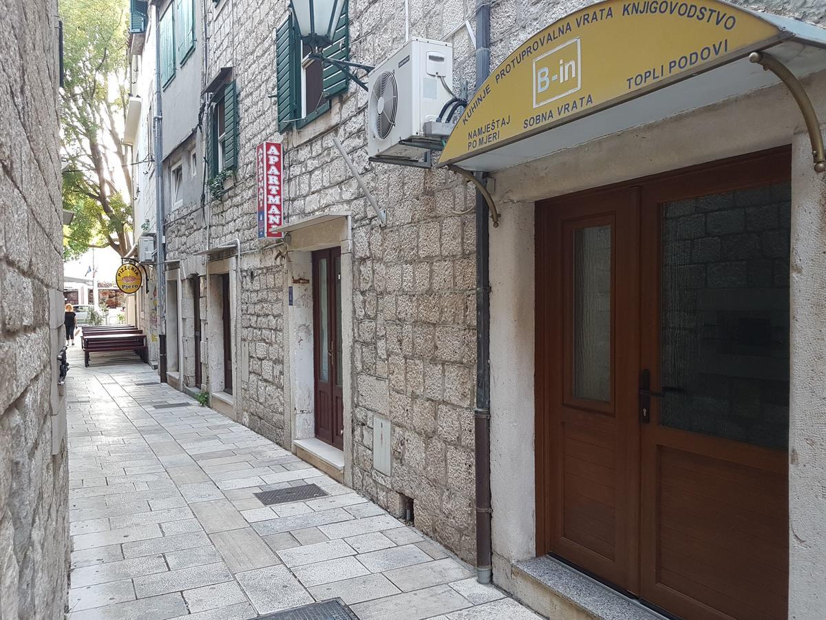 Apartment Ivanka Omiš Exteriör bild