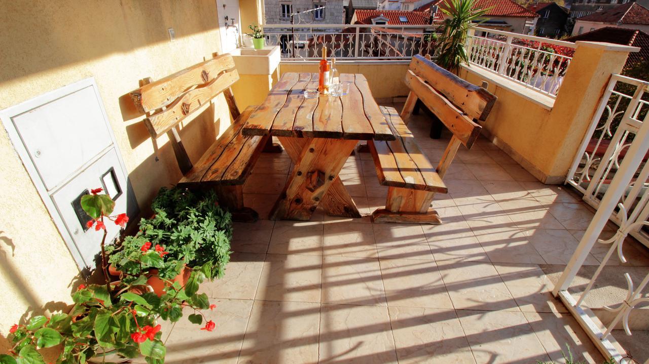 Apartment Ivanka Omiš Exteriör bild