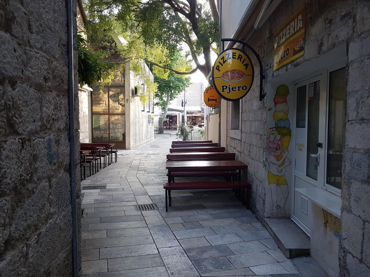Apartment Ivanka Omiš Exteriör bild